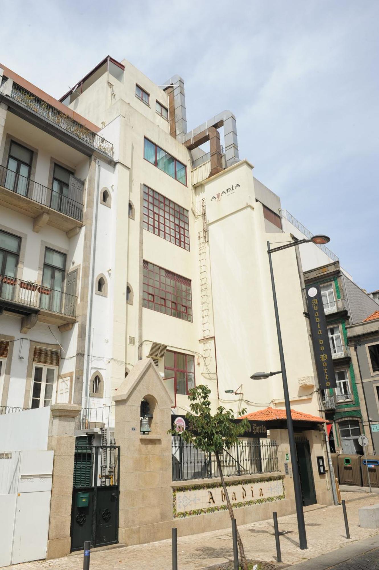 Abbey Center Bolhao * Oporto